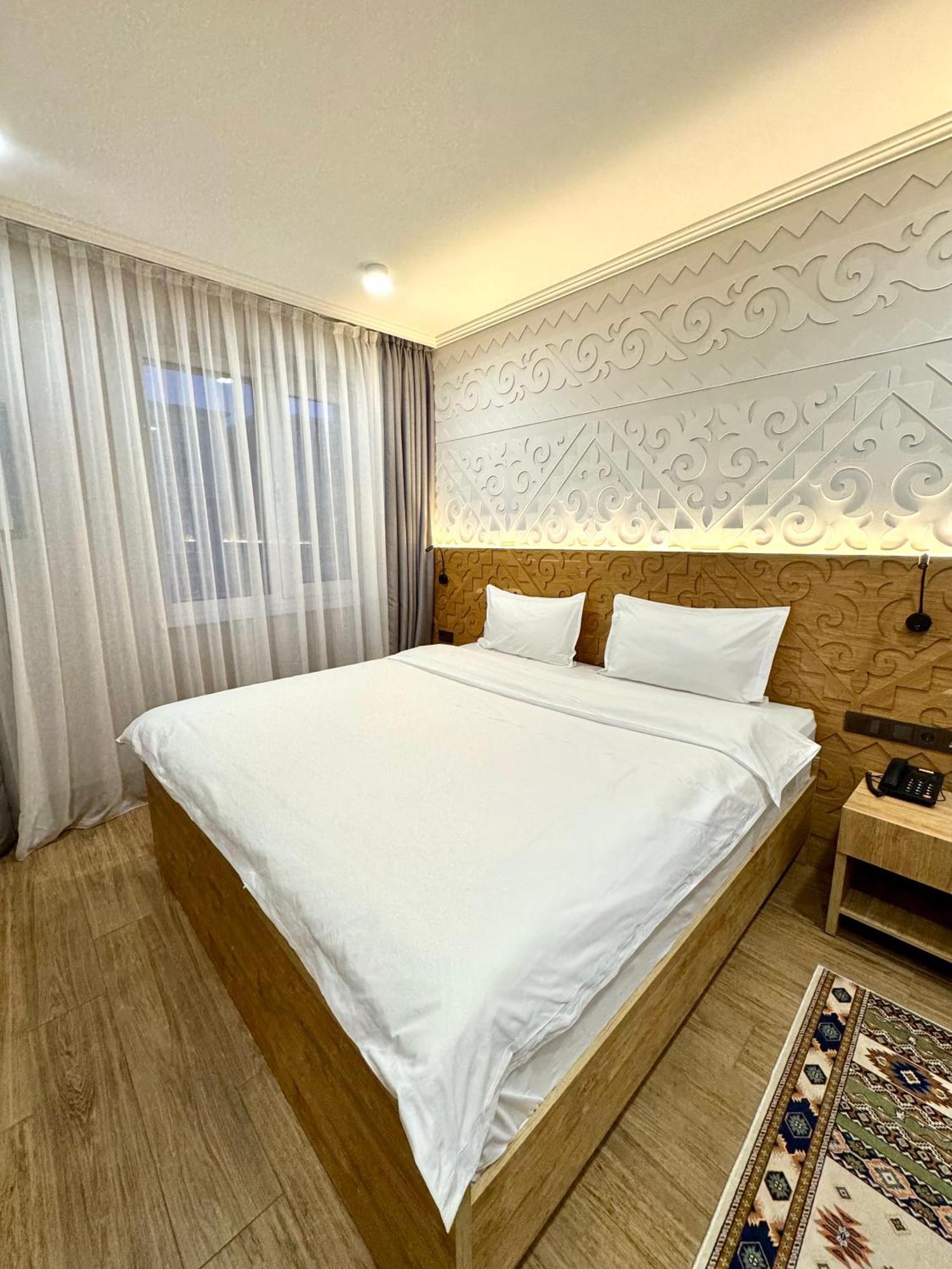 Dami Almaty Hotel エクステリア 写真