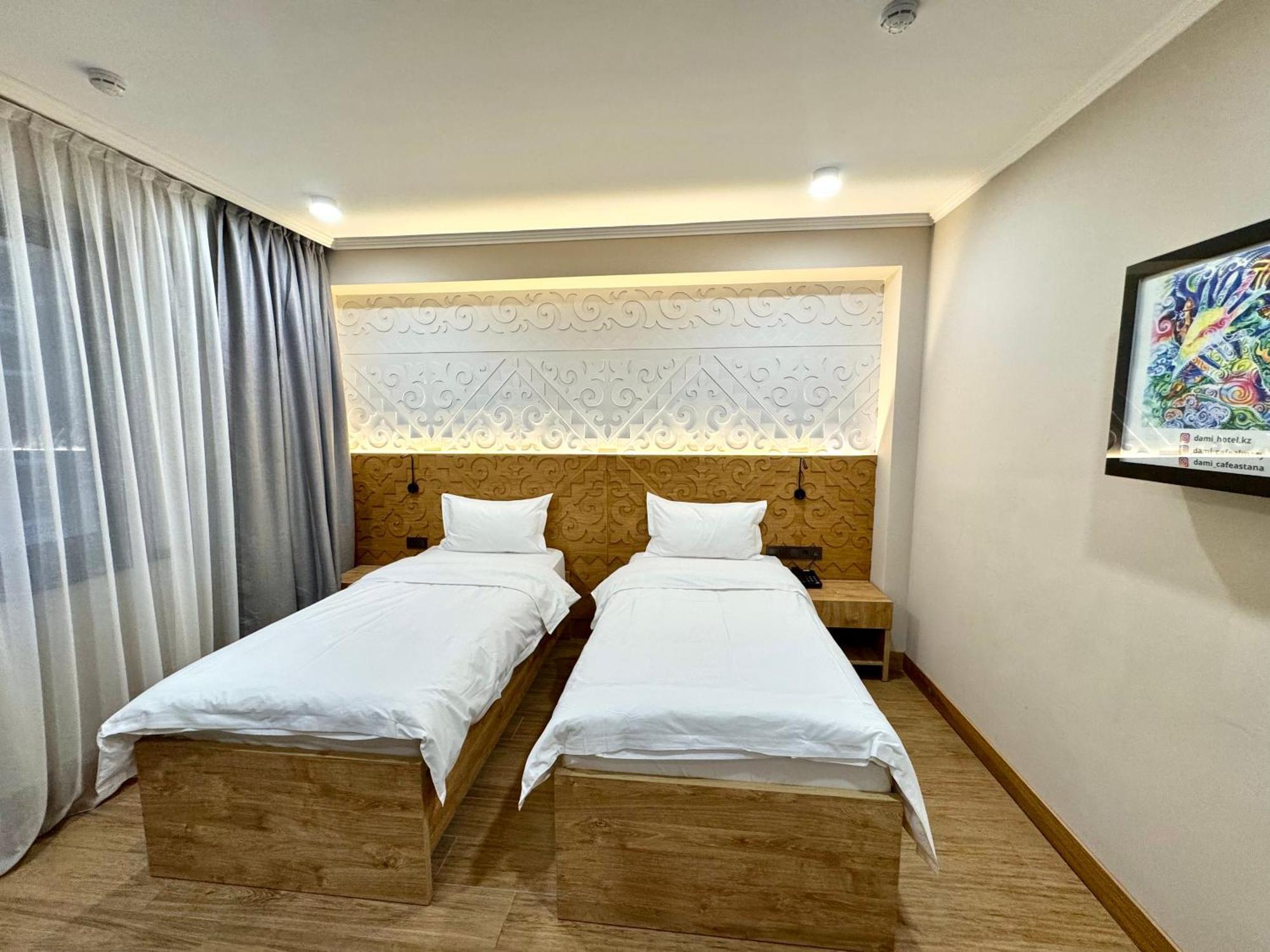 Dami Almaty Hotel エクステリア 写真
